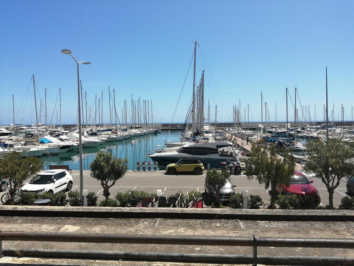 Joli Studio Bord De Mer, Clim, Balcon, Parking Prive Ментона Экстерьер фото